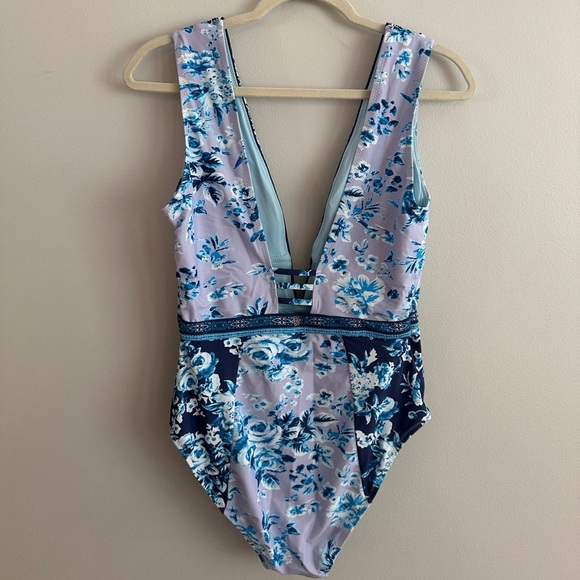 Nanette Lepore Priya Plunge One Piece NWT - Picture 9 of 11